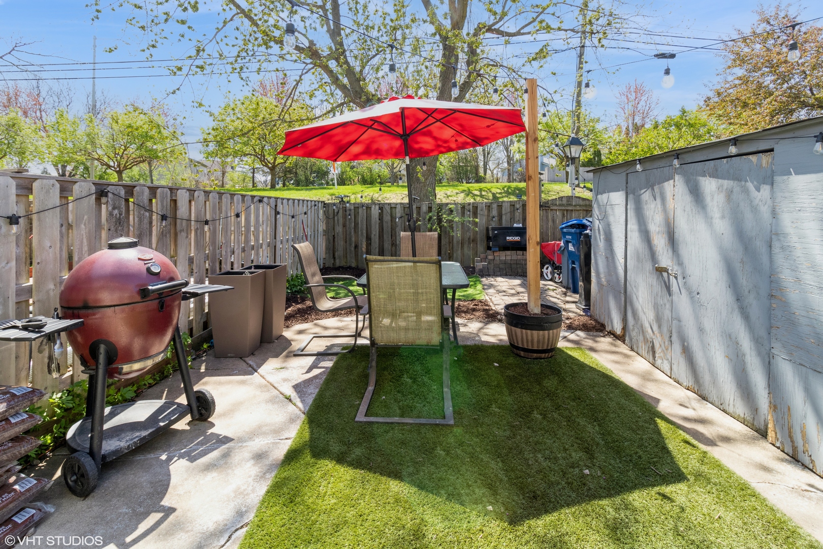 808 Bishop Court