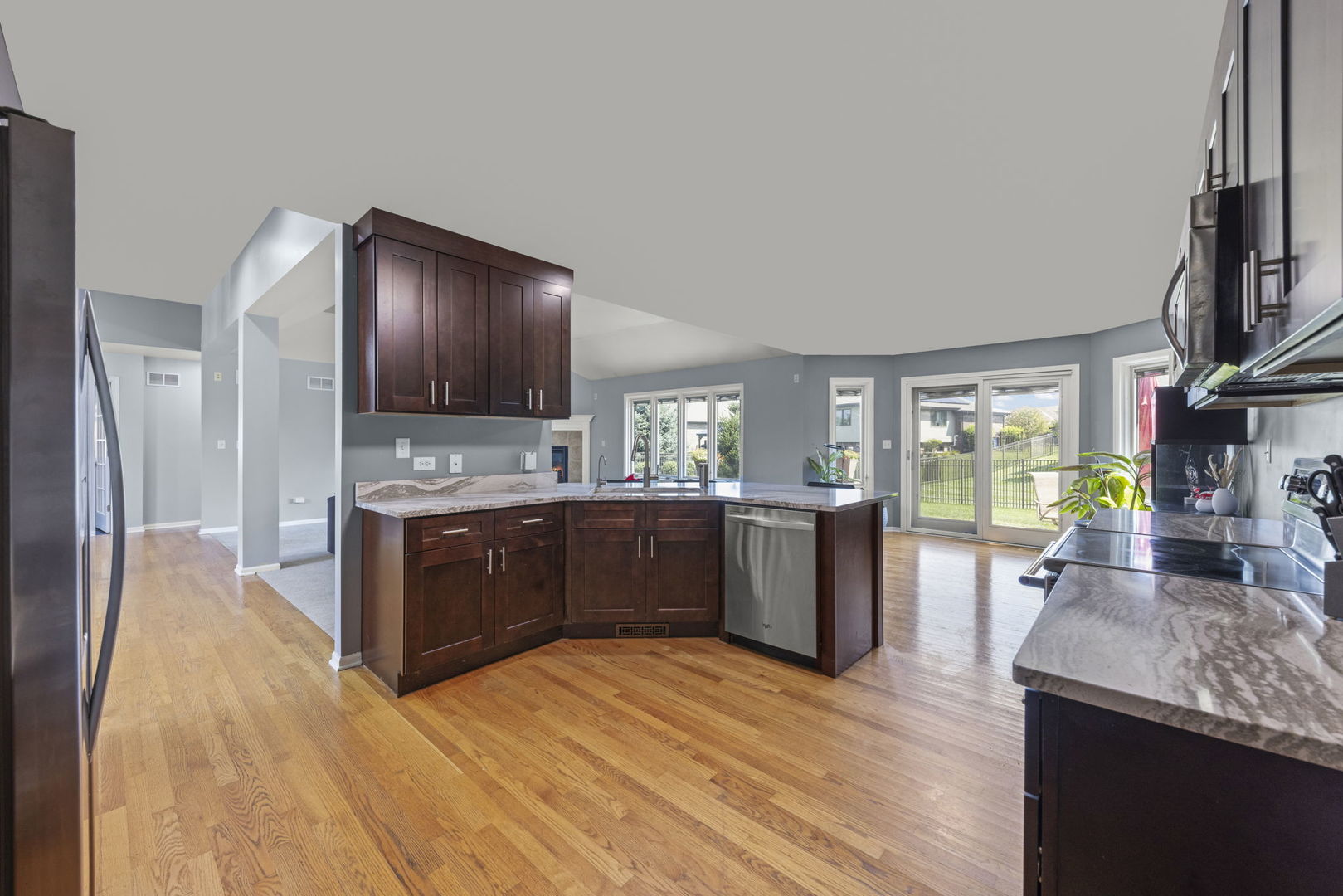 2838 MEADOW PATH