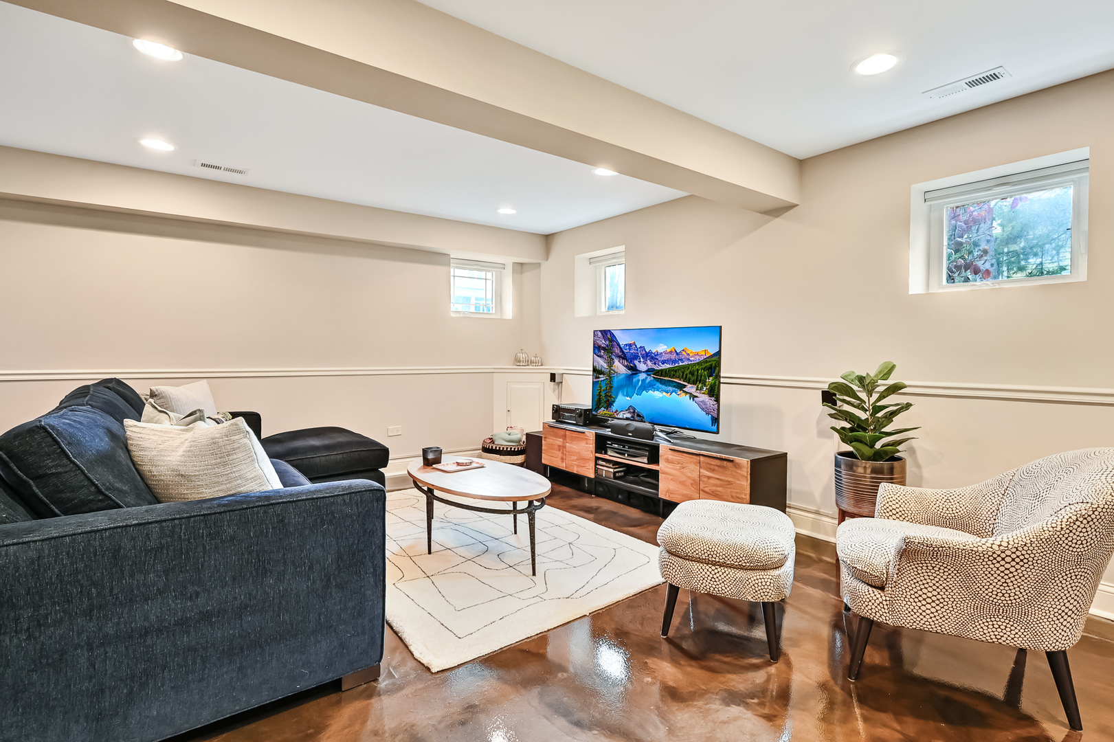 3710 Blanchan Avenue