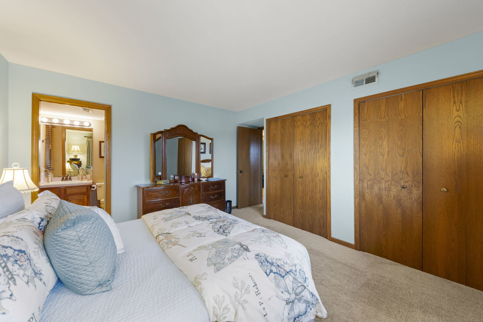 17968 Royal Oak Court Unit: 3N