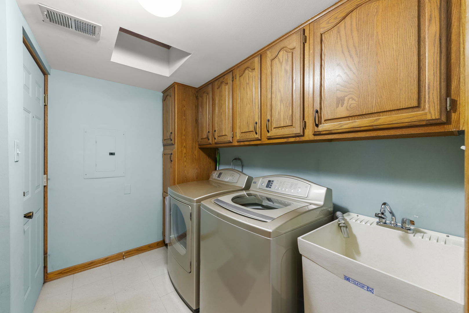 17968 Royal Oak Court Unit: 3N