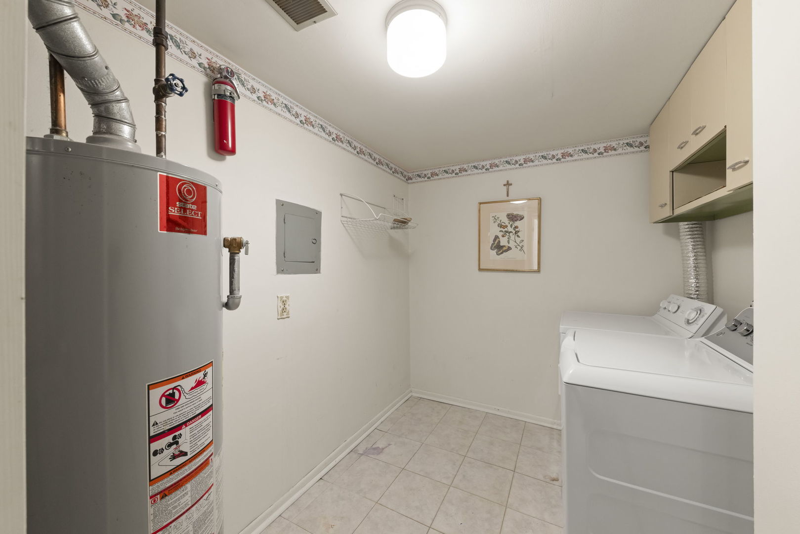 8704 Mobile Avenue Unit: 2C