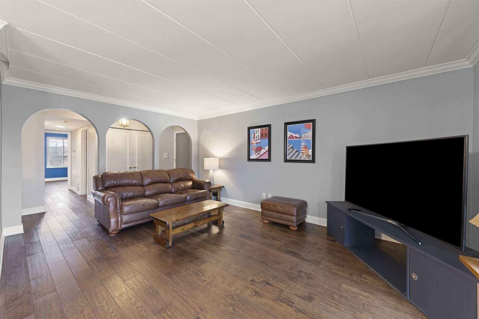 8704 Mobile Avenue Unit: 2C