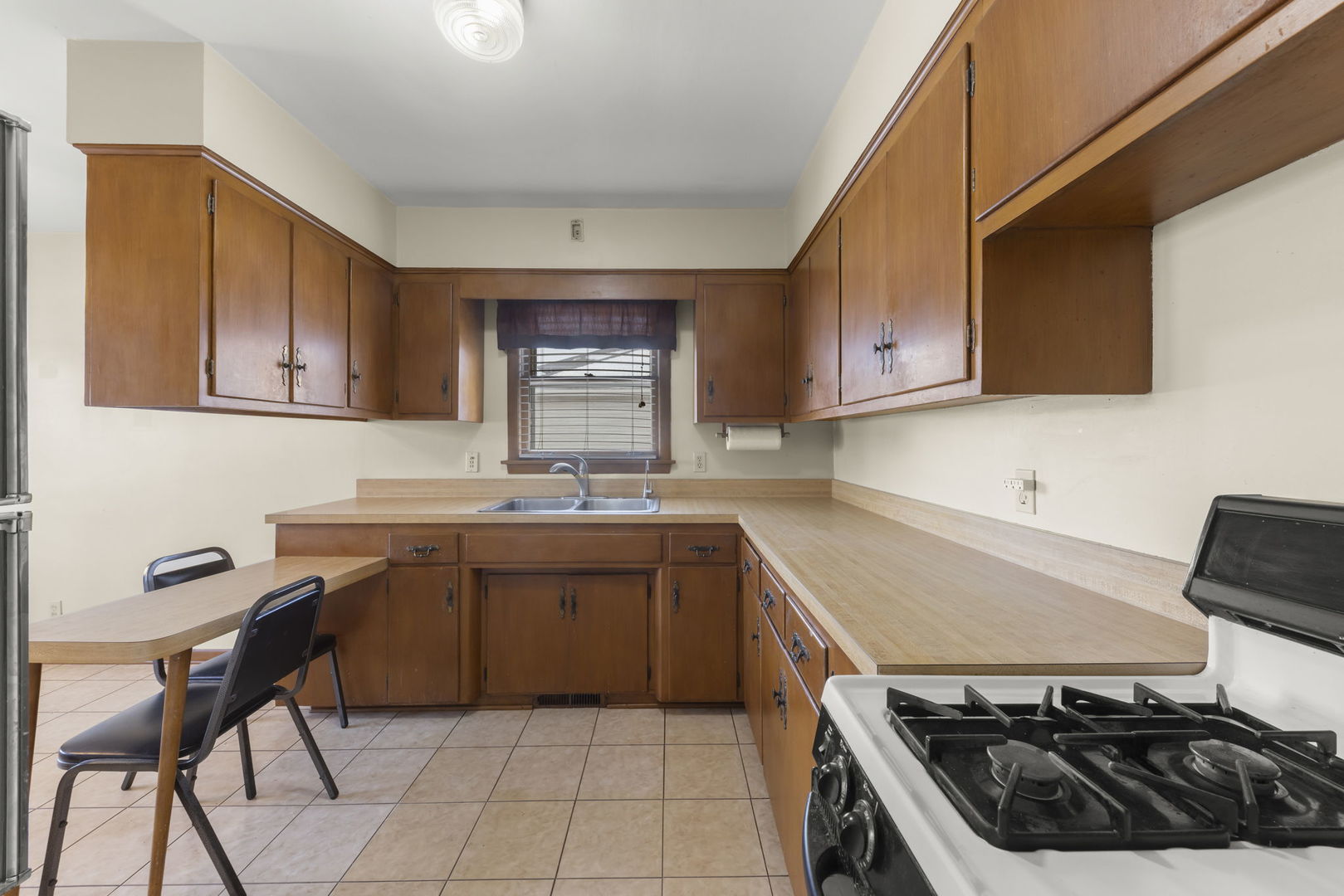 10901 S Nagle Avenue