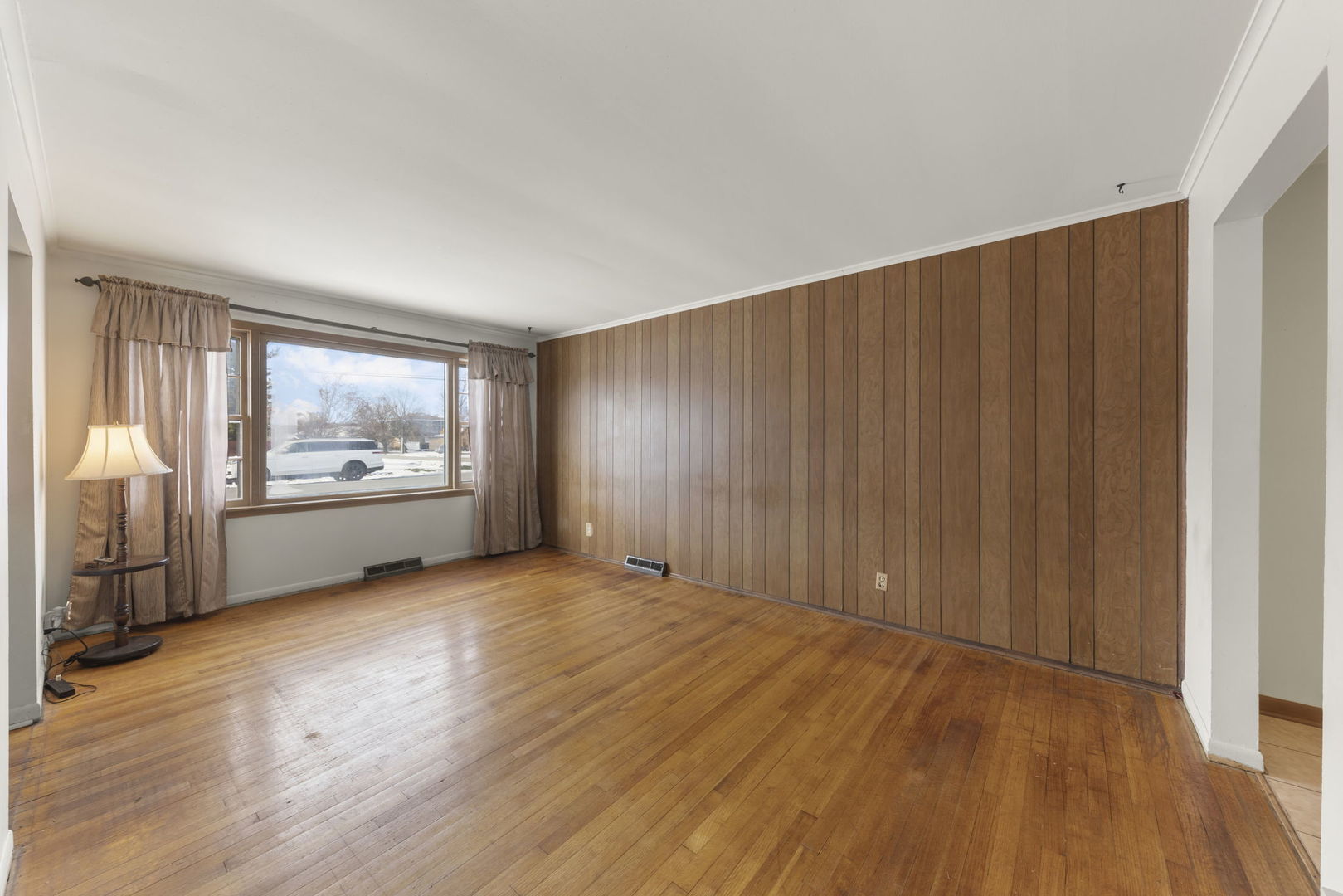 10901 S Nagle Avenue