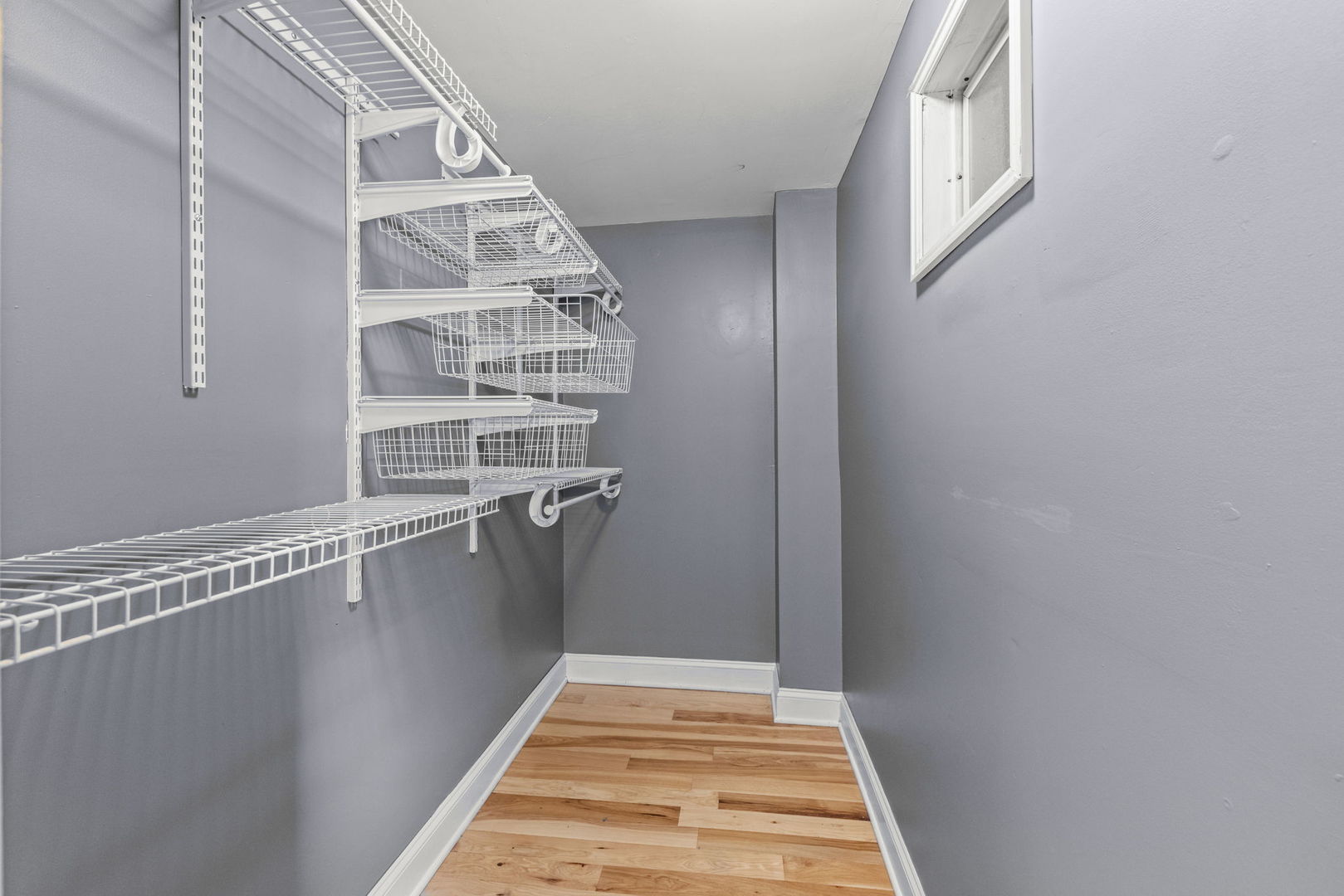 2933 S Throop Street