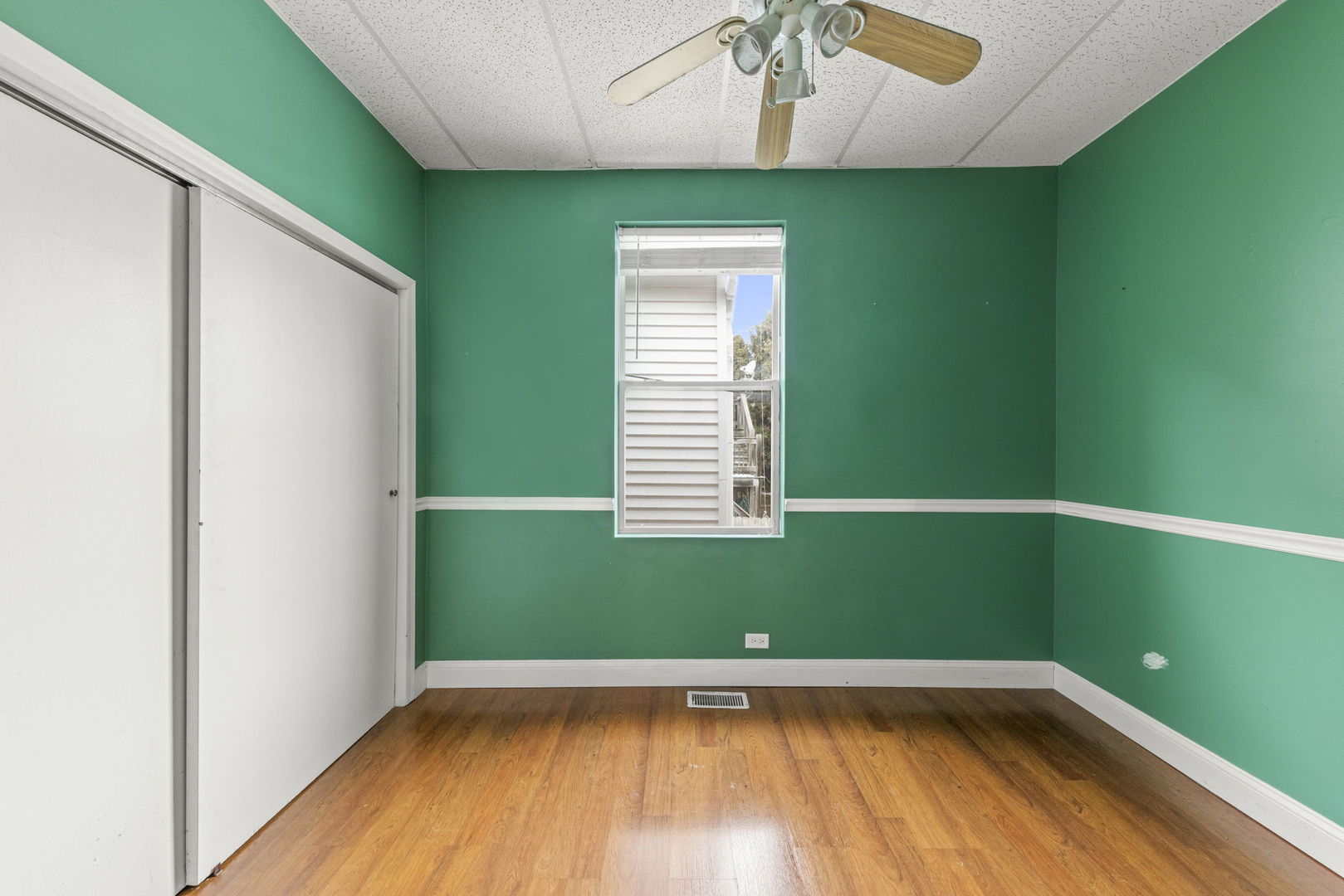 2933 S Throop Street