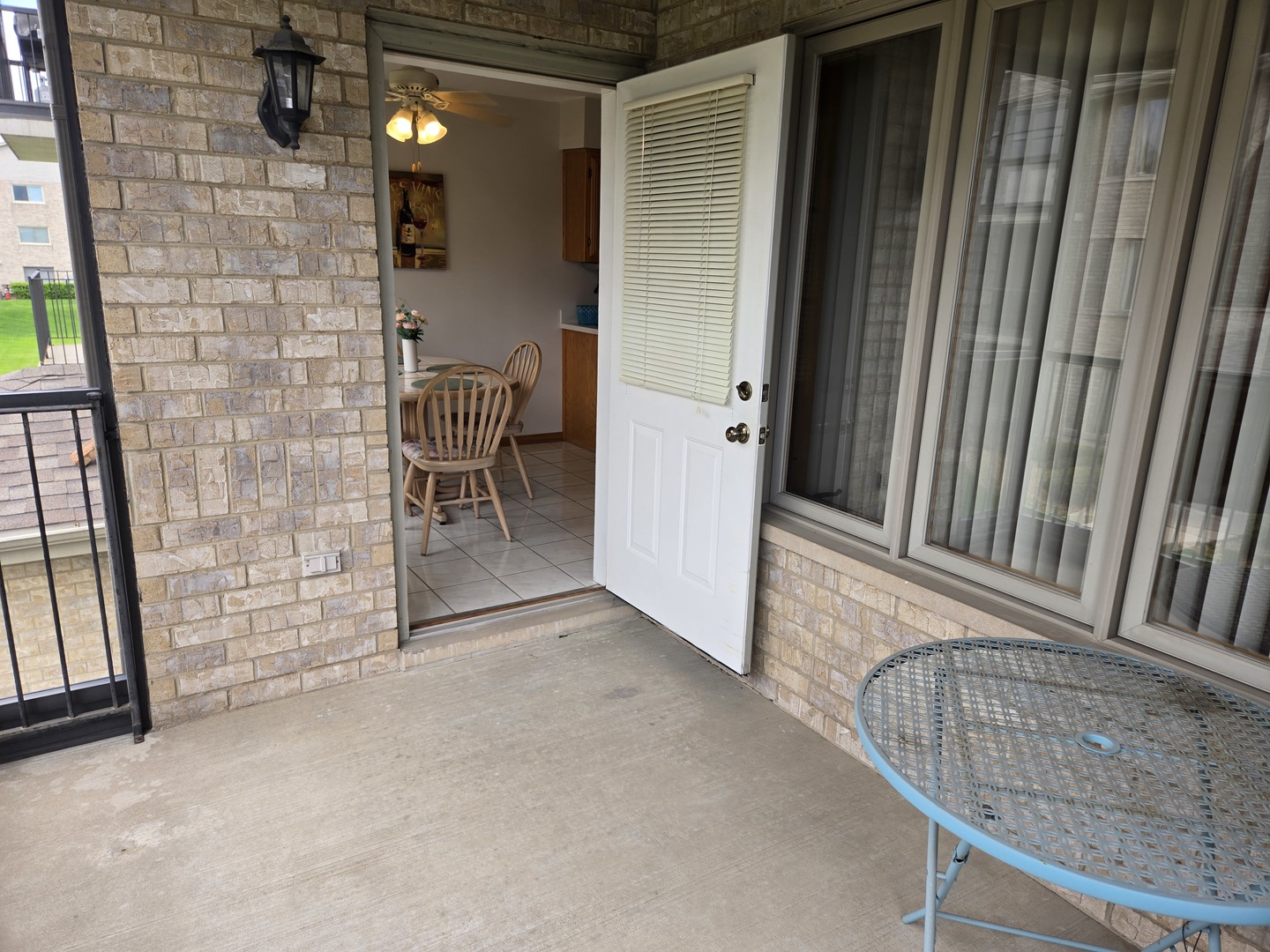 13950 Lavergne Avenue Unit: 907
