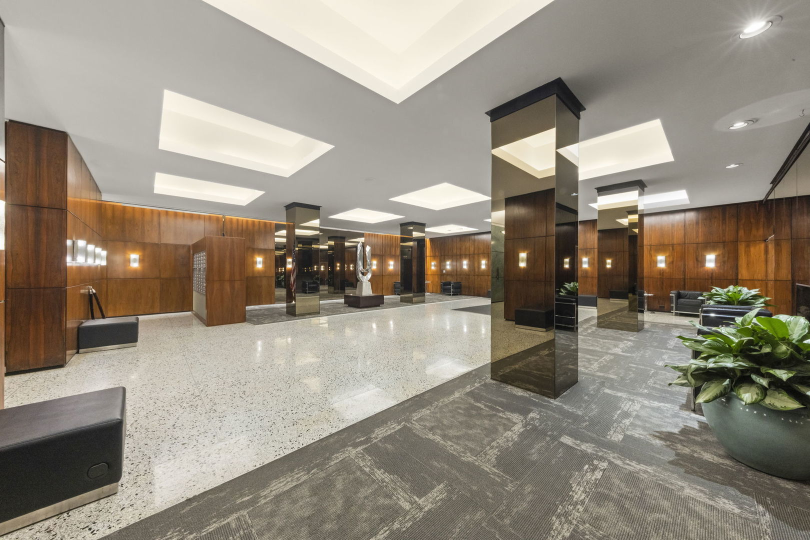 535 N Michigan Avenue Unit: 1506