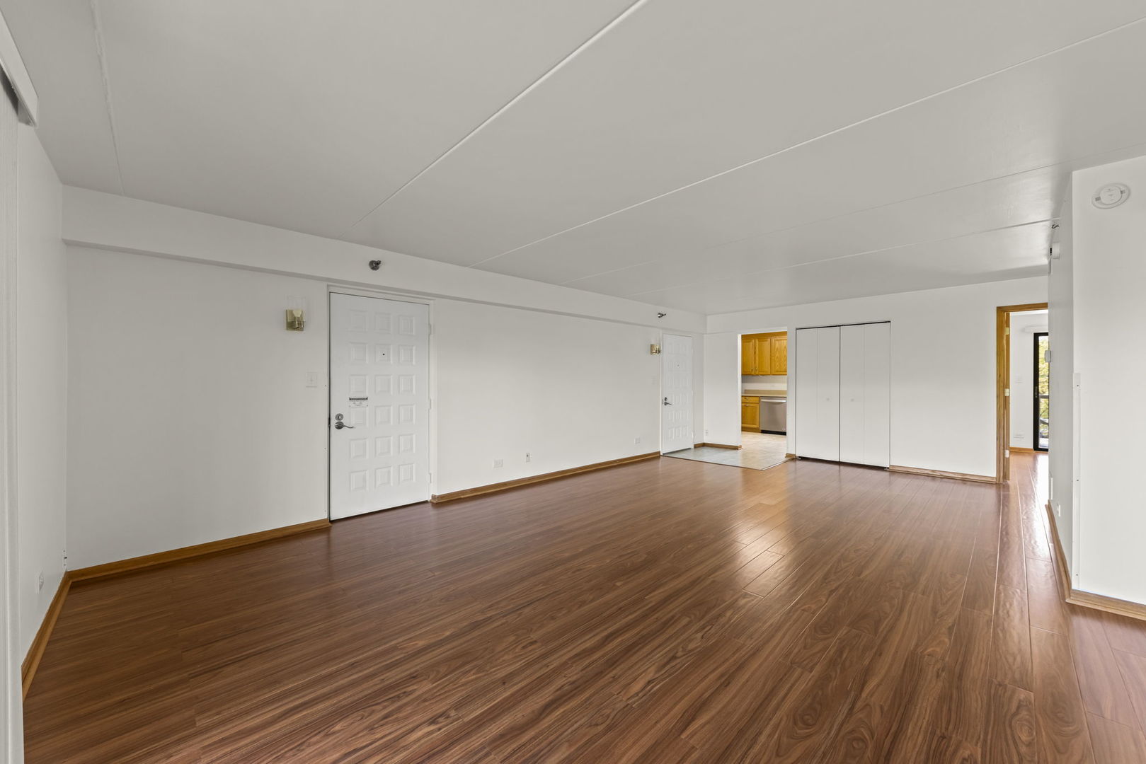 6010 Lake Bluff Drive Unit: 301