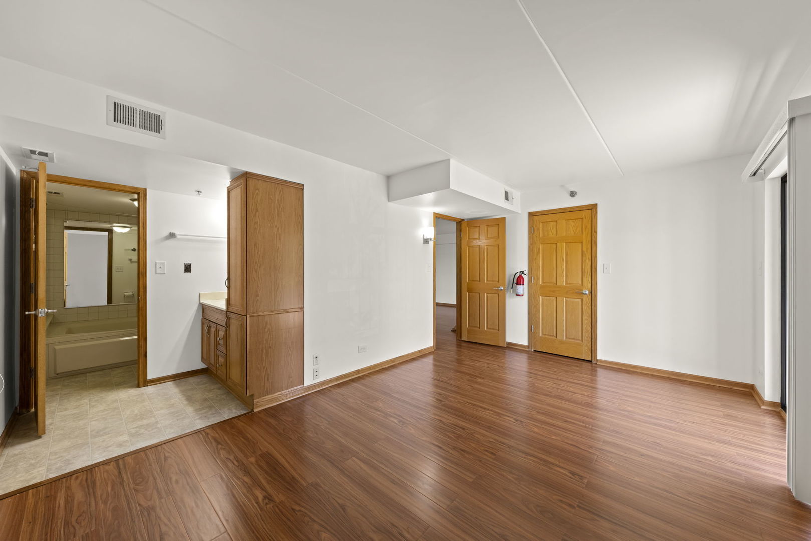 6010 Lake Bluff Drive Unit: 301