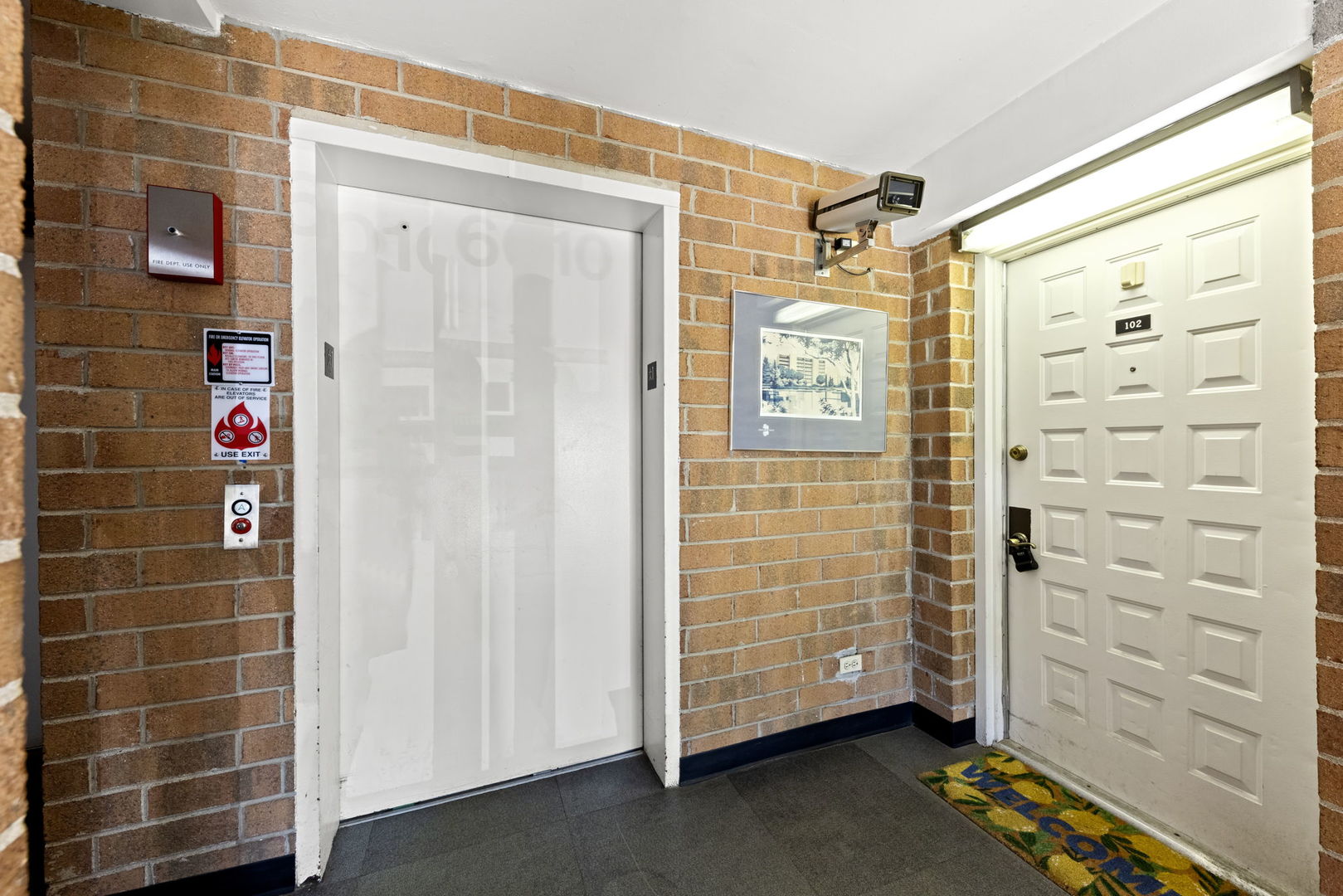 6010 Lake Bluff Drive Unit: 301