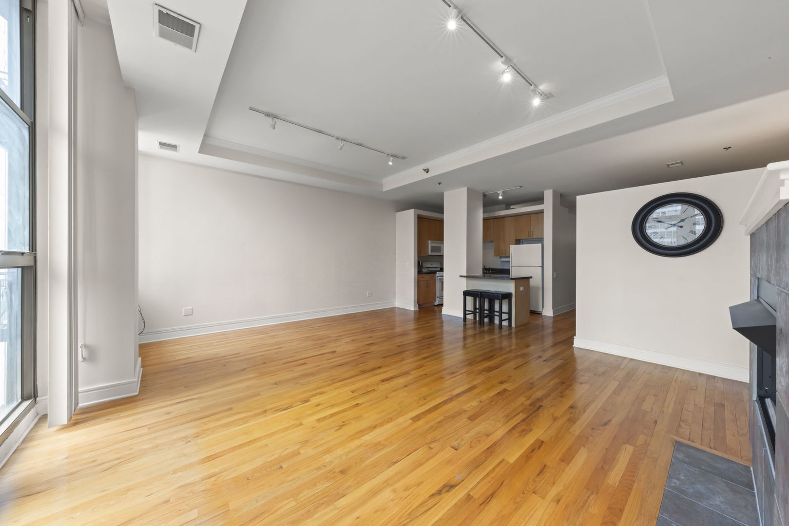 212 W Washington Avenue Unit: 1508