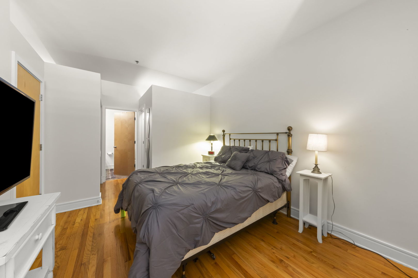 212 W Washington Avenue Unit: 1508