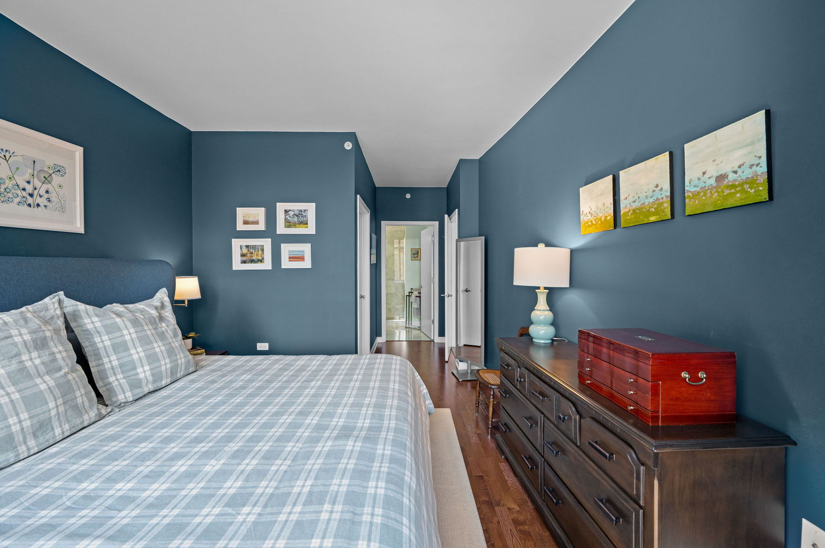 100 E 14TH Street Unit: 706