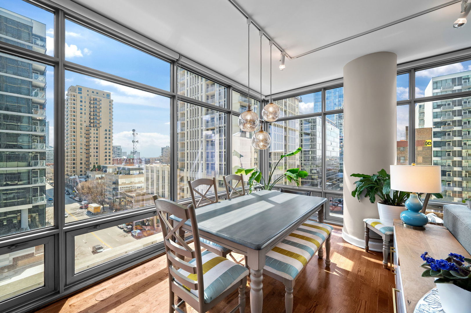 100 E 14TH Street Unit: 706