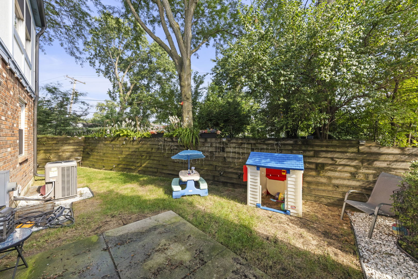 14743 Lakeview Drive