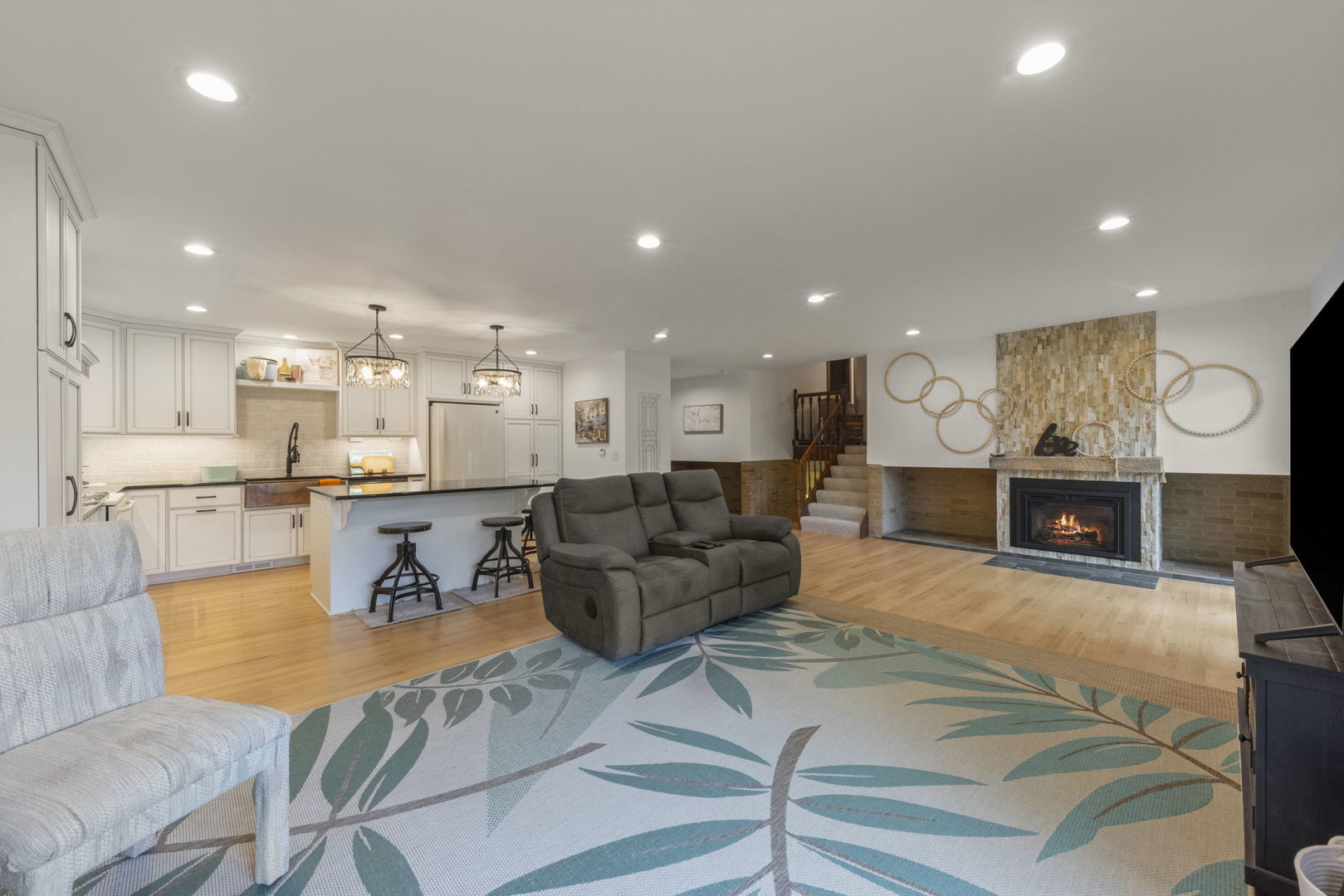 15423 Michaele Drive