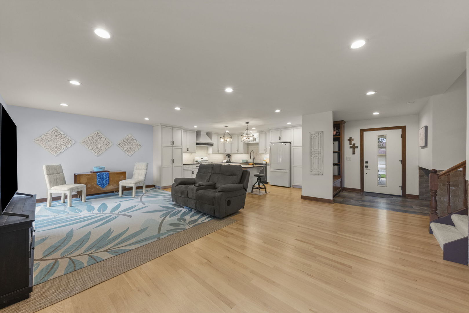 15423 Michaele Drive