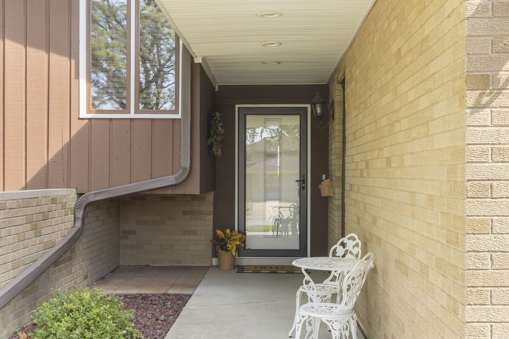 15423 Michaele Drive