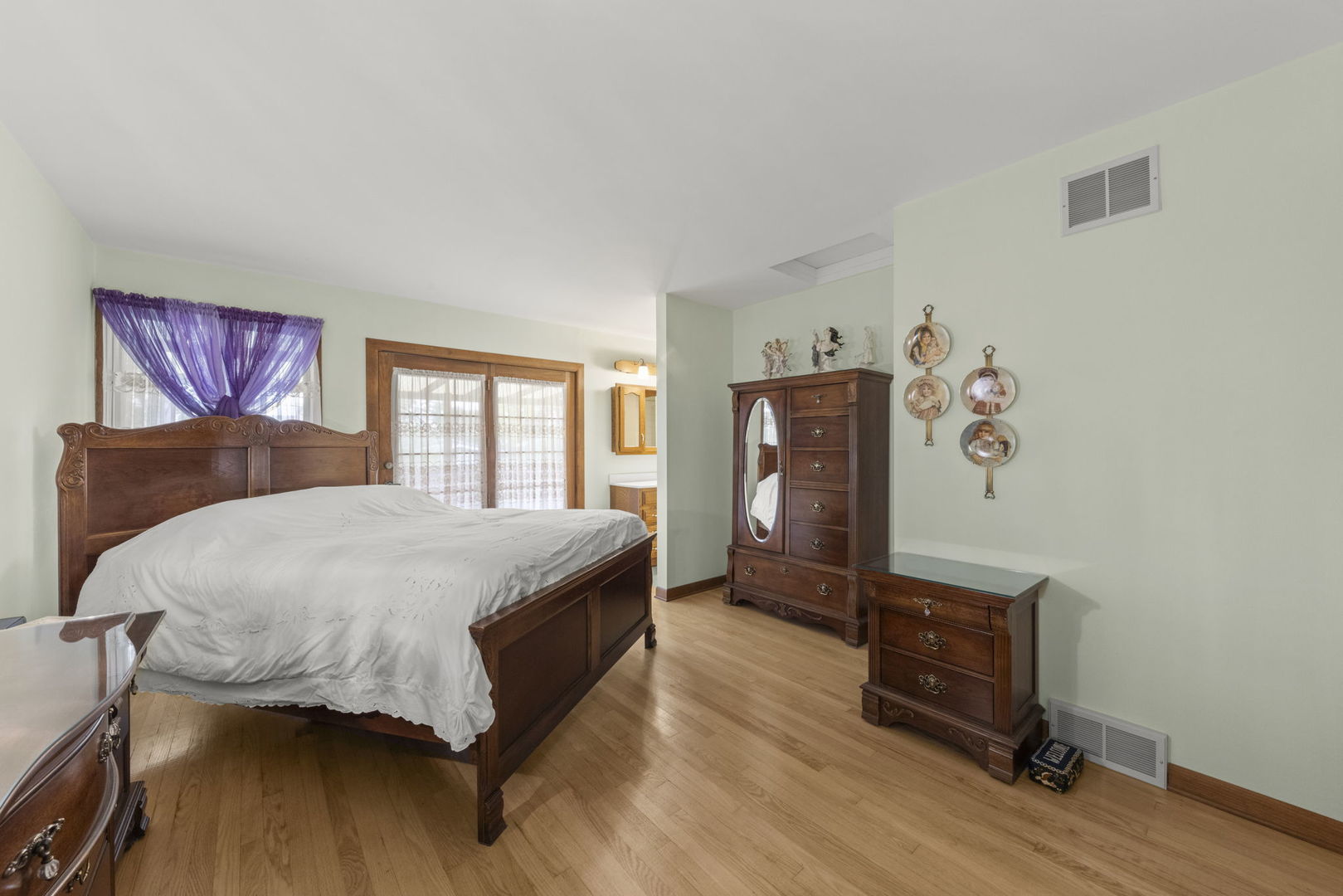 15423 Michaele Drive