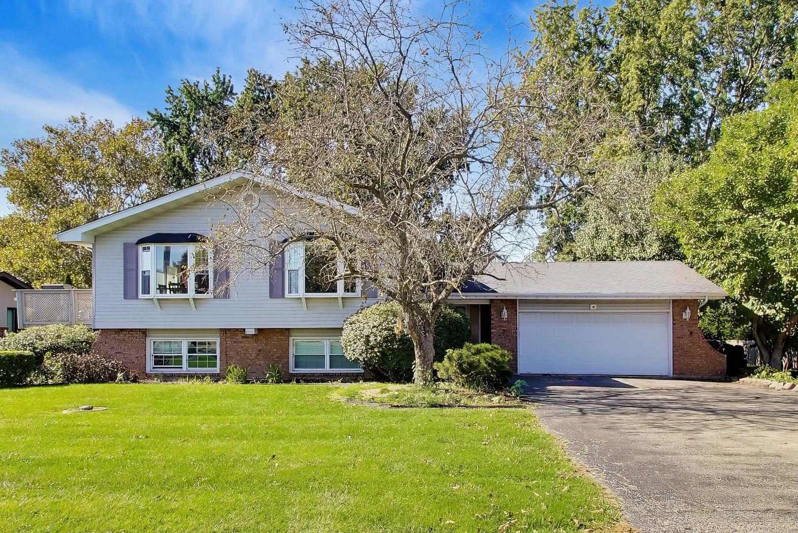 911 S Schoolhouse Road New Lenox Il Us 60451 Mrd12789823