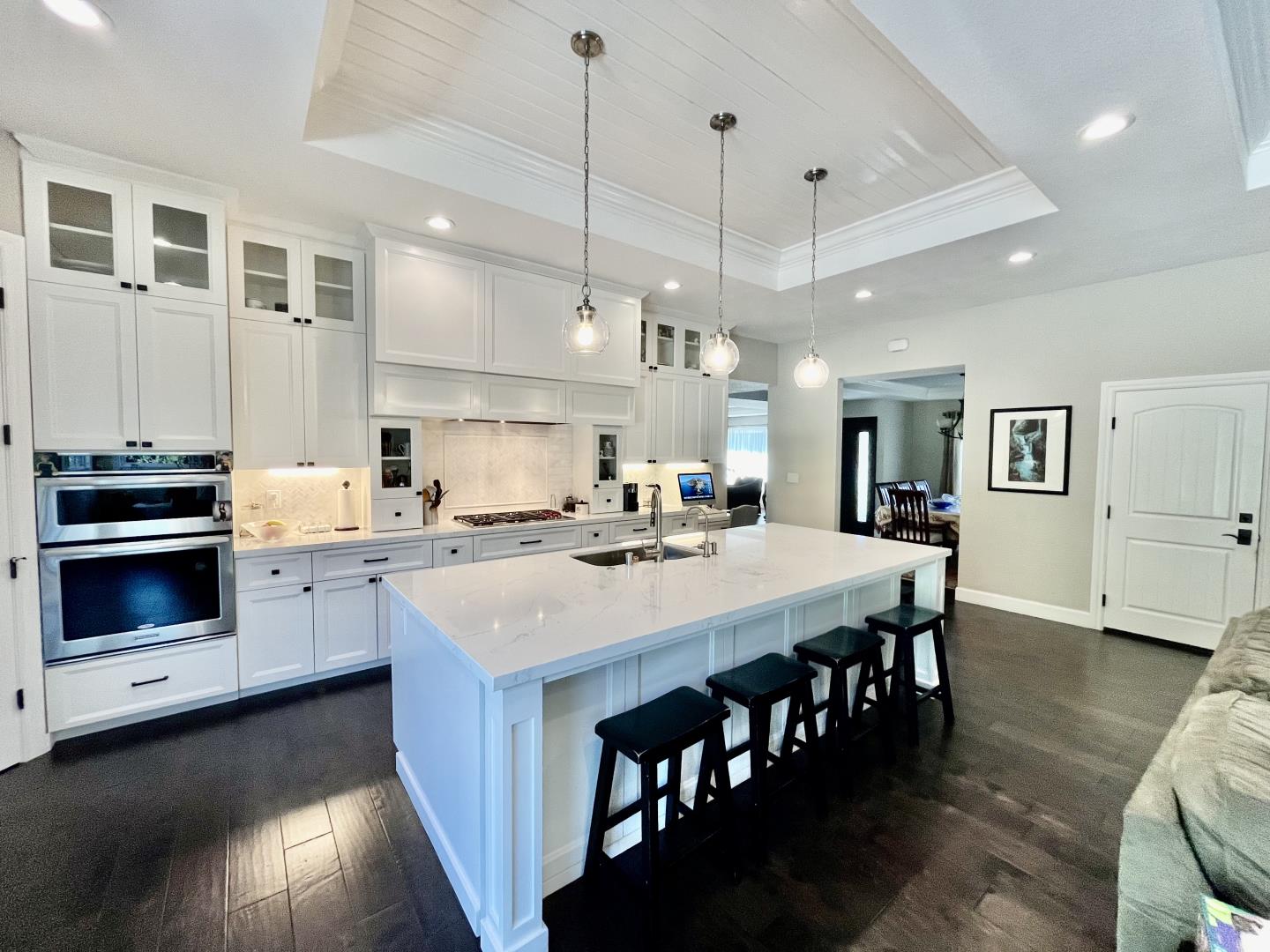 2713 Ramos CT