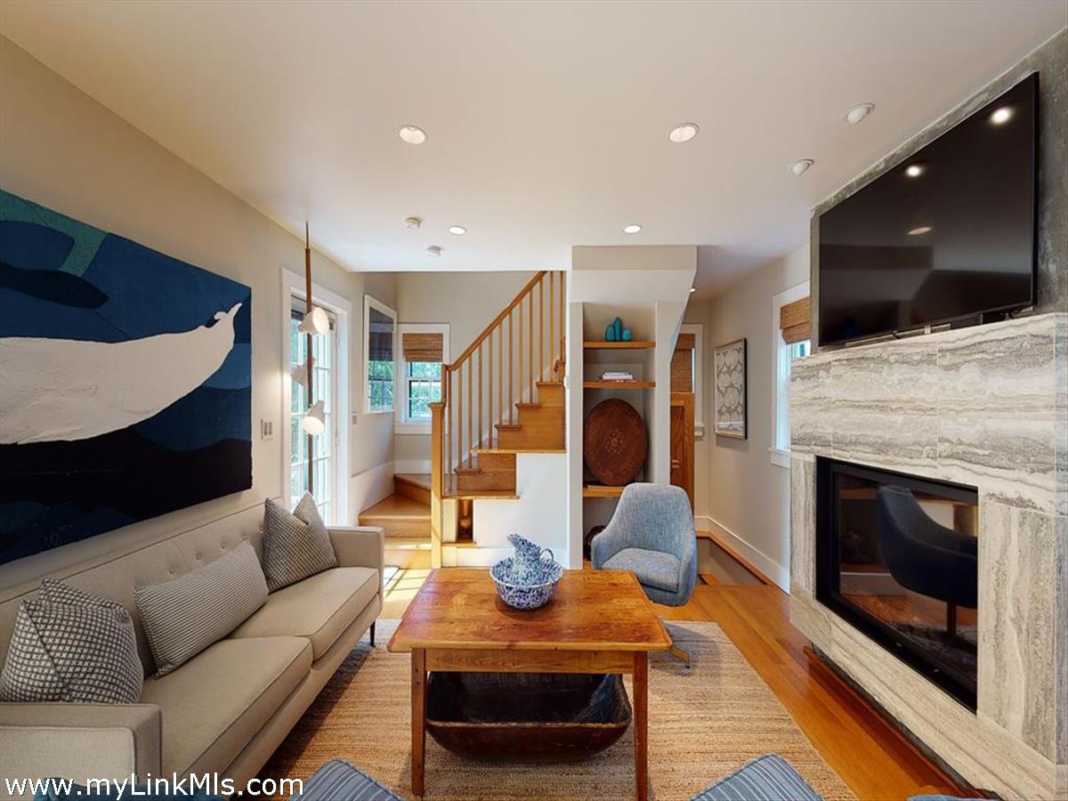51B Pleasant Street