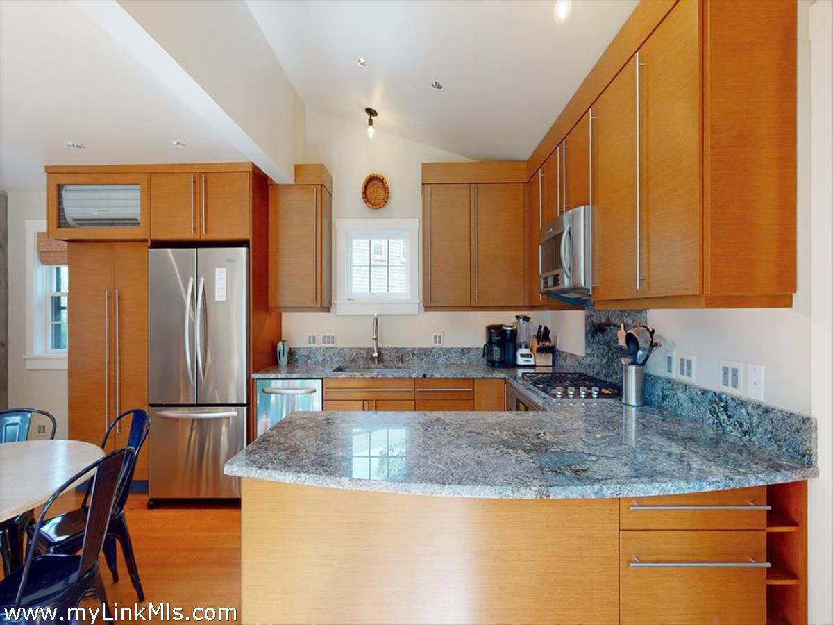 51B Pleasant Street
