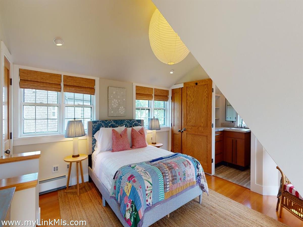 51B Pleasant Street