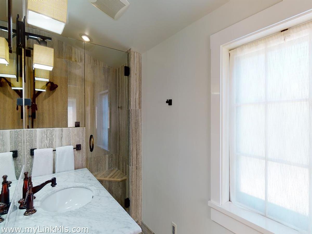 51B Pleasant Street