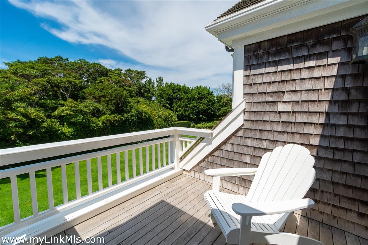 1 Shawkemo Hills Lane