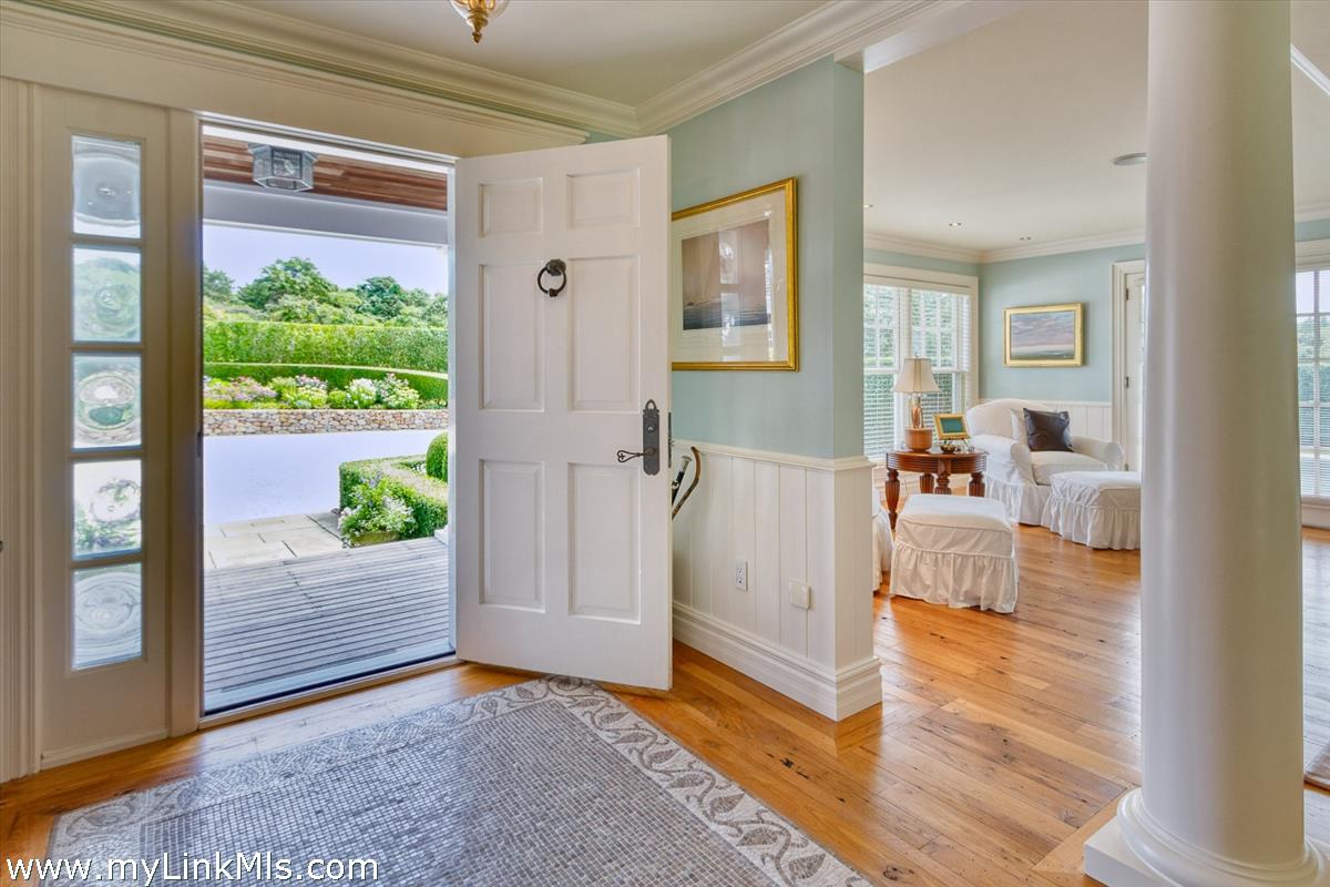 1 Shawkemo Hills Lane