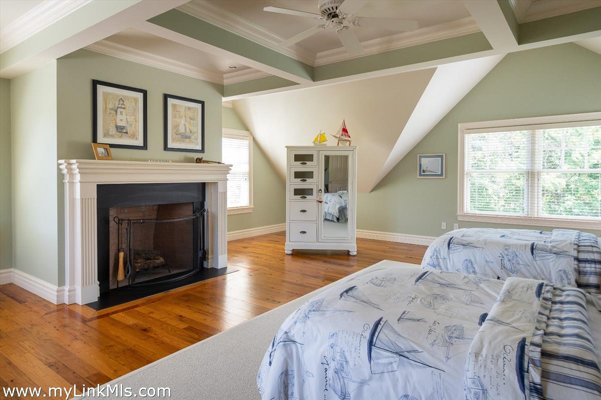 1 Shawkemo Hills Lane