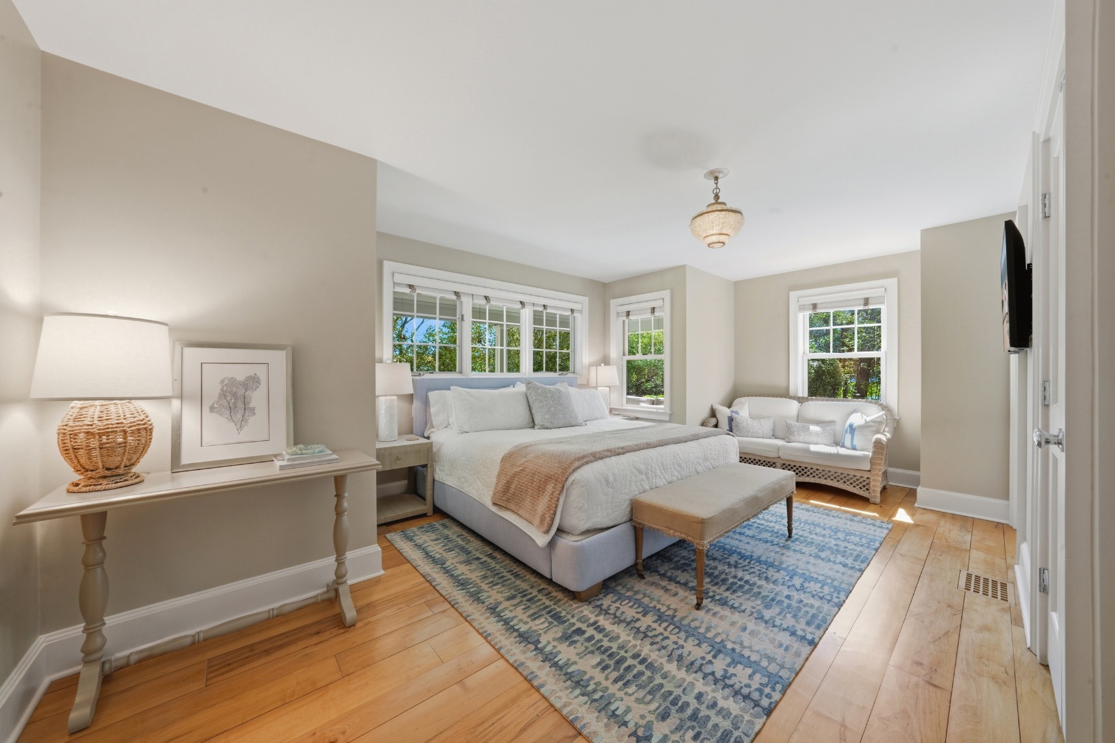 6 Sandwich Road