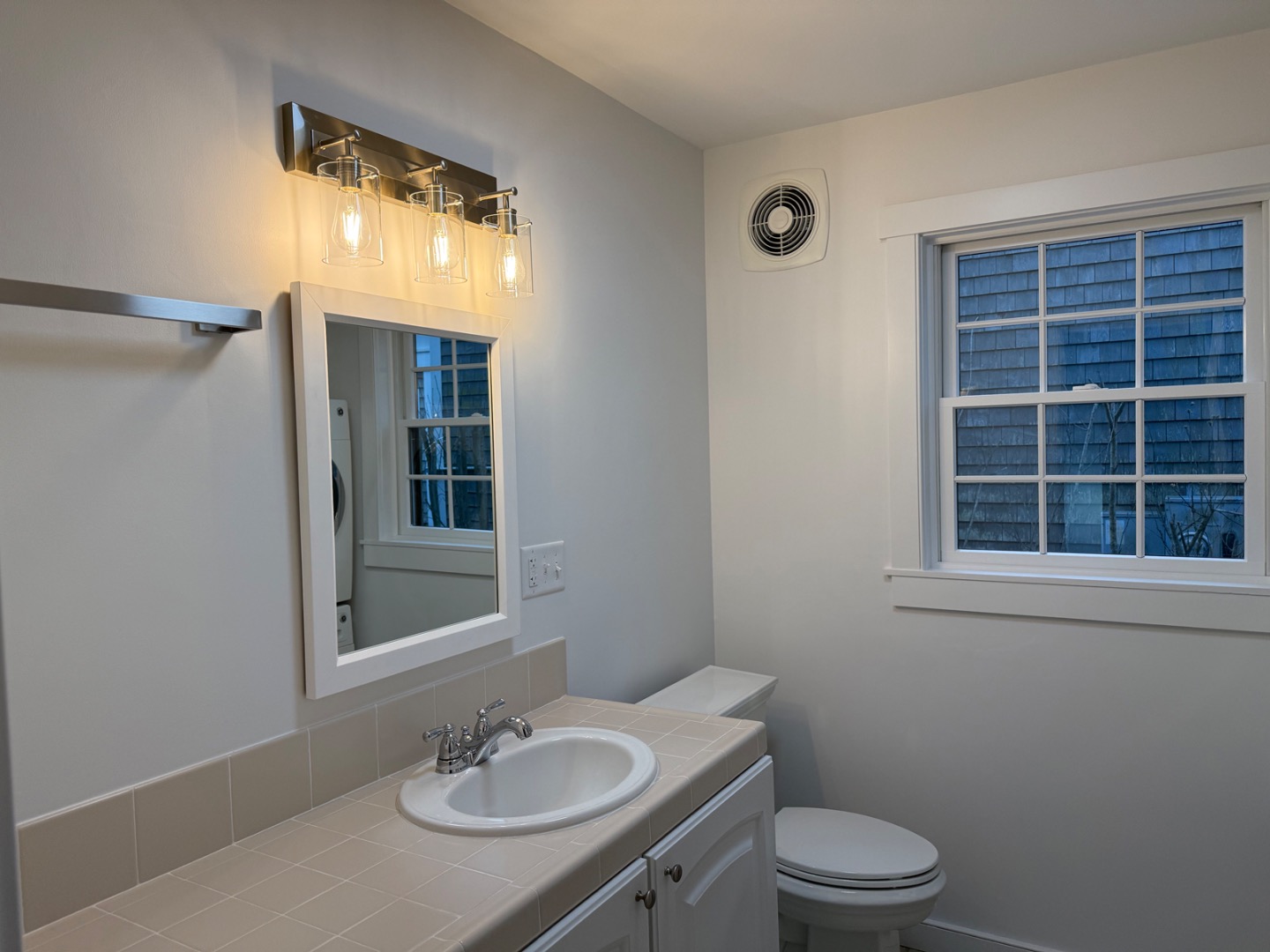 106 Old South Road Unit B Unit: Unit A Unit B