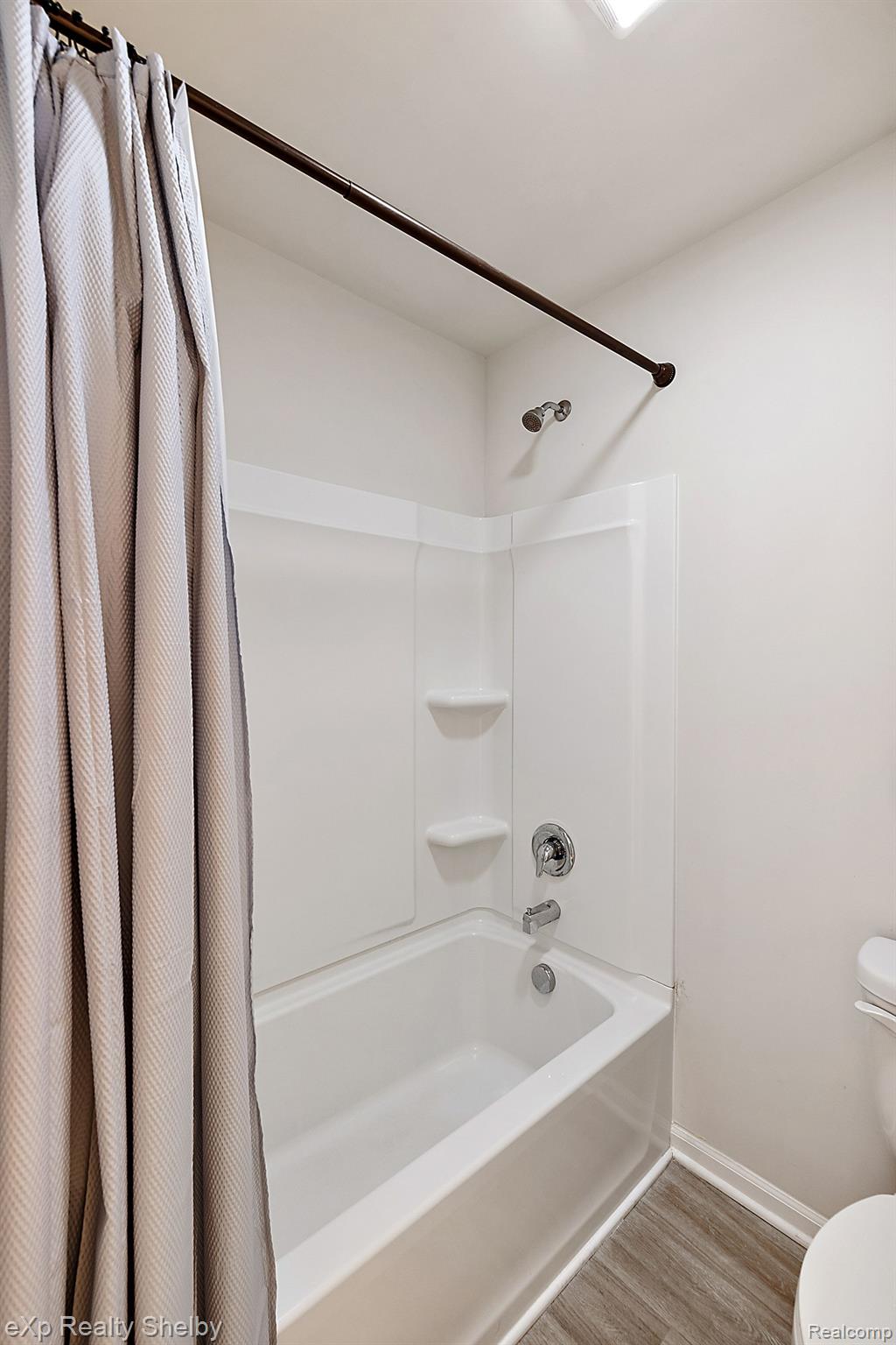 22486 Woodbridge Lane