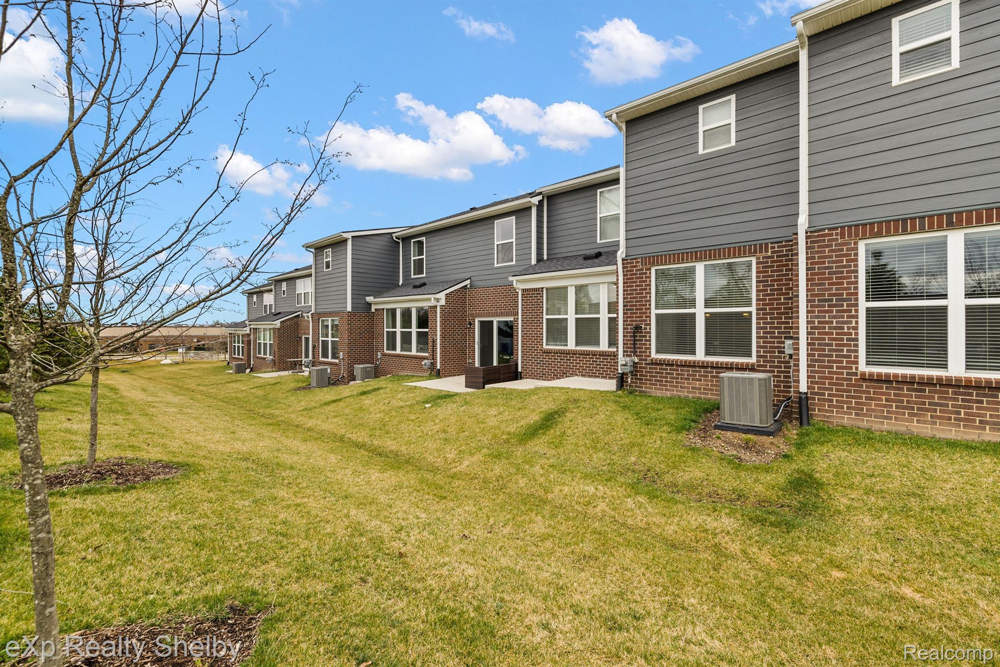 22486 Woodbridge Lane