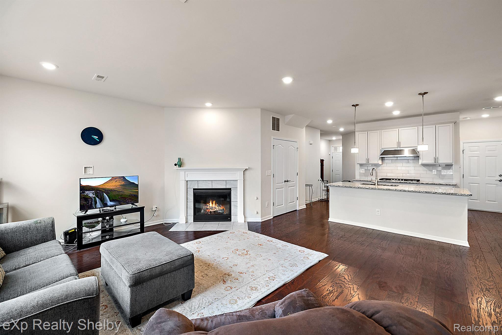 22486 Woodbridge Lane
