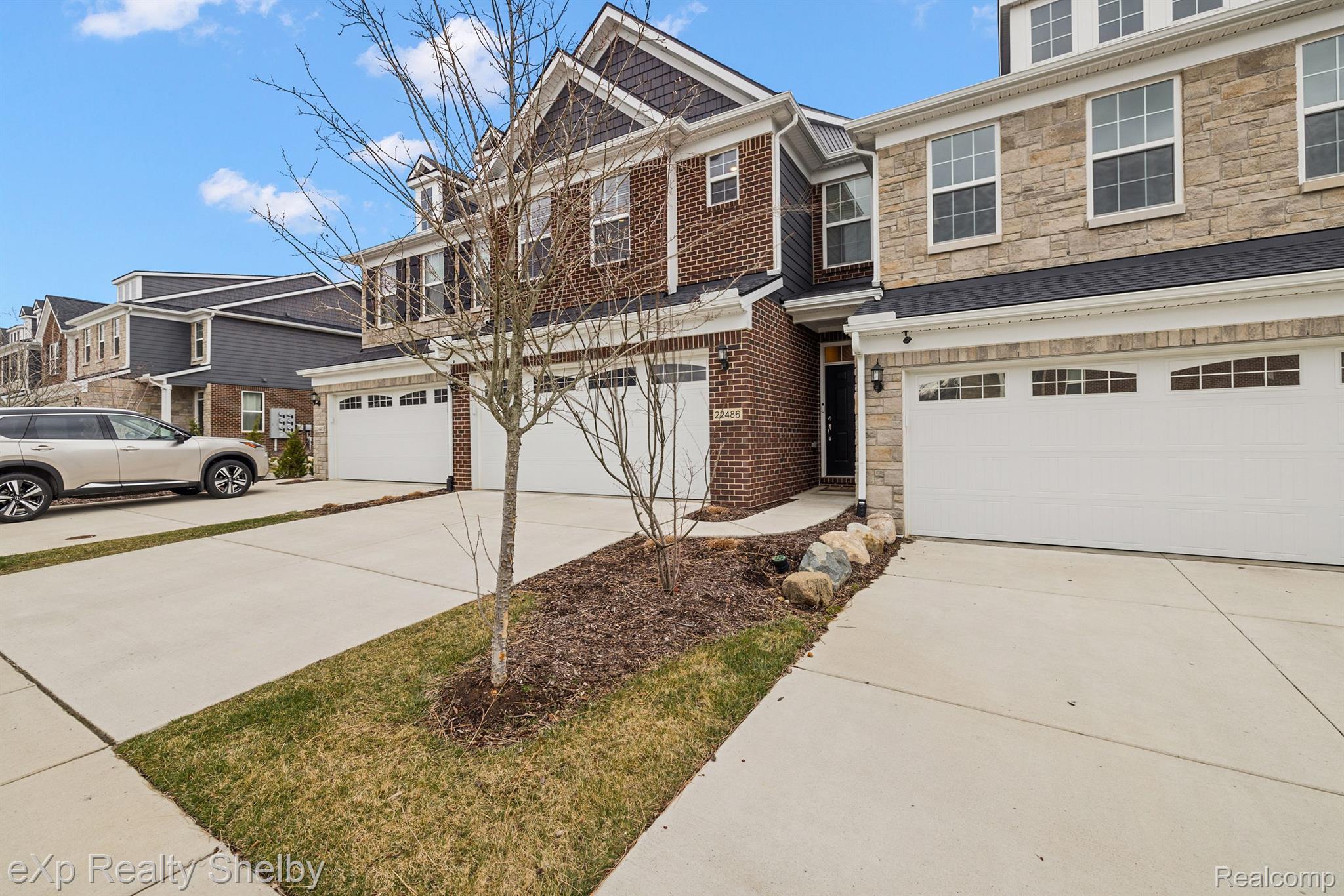 22486 Woodbridge Lane