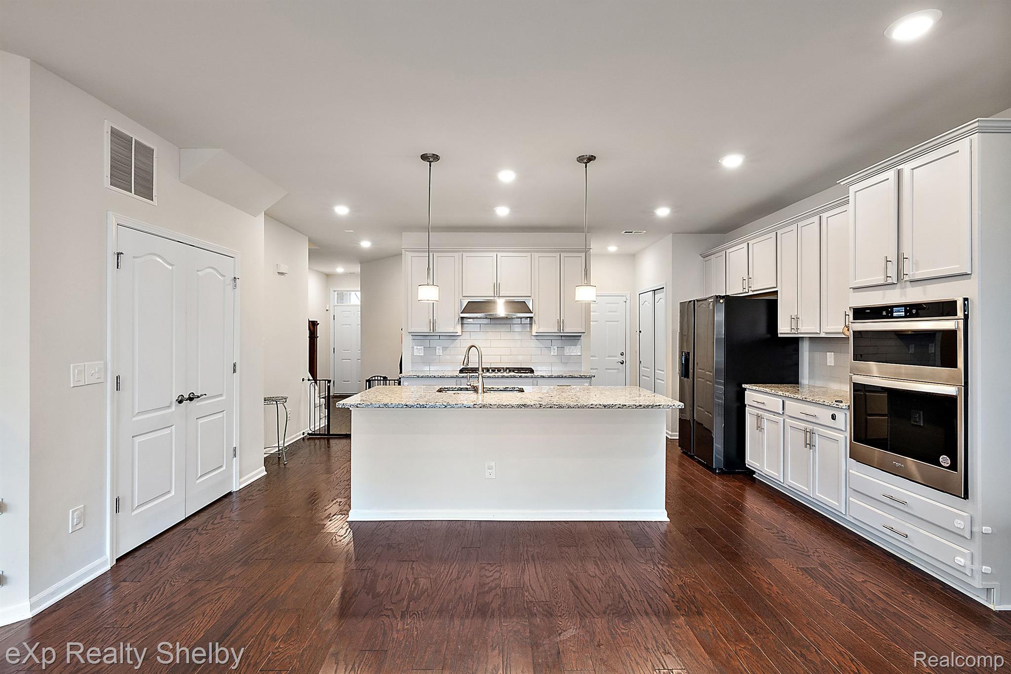 22486 Woodbridge Lane