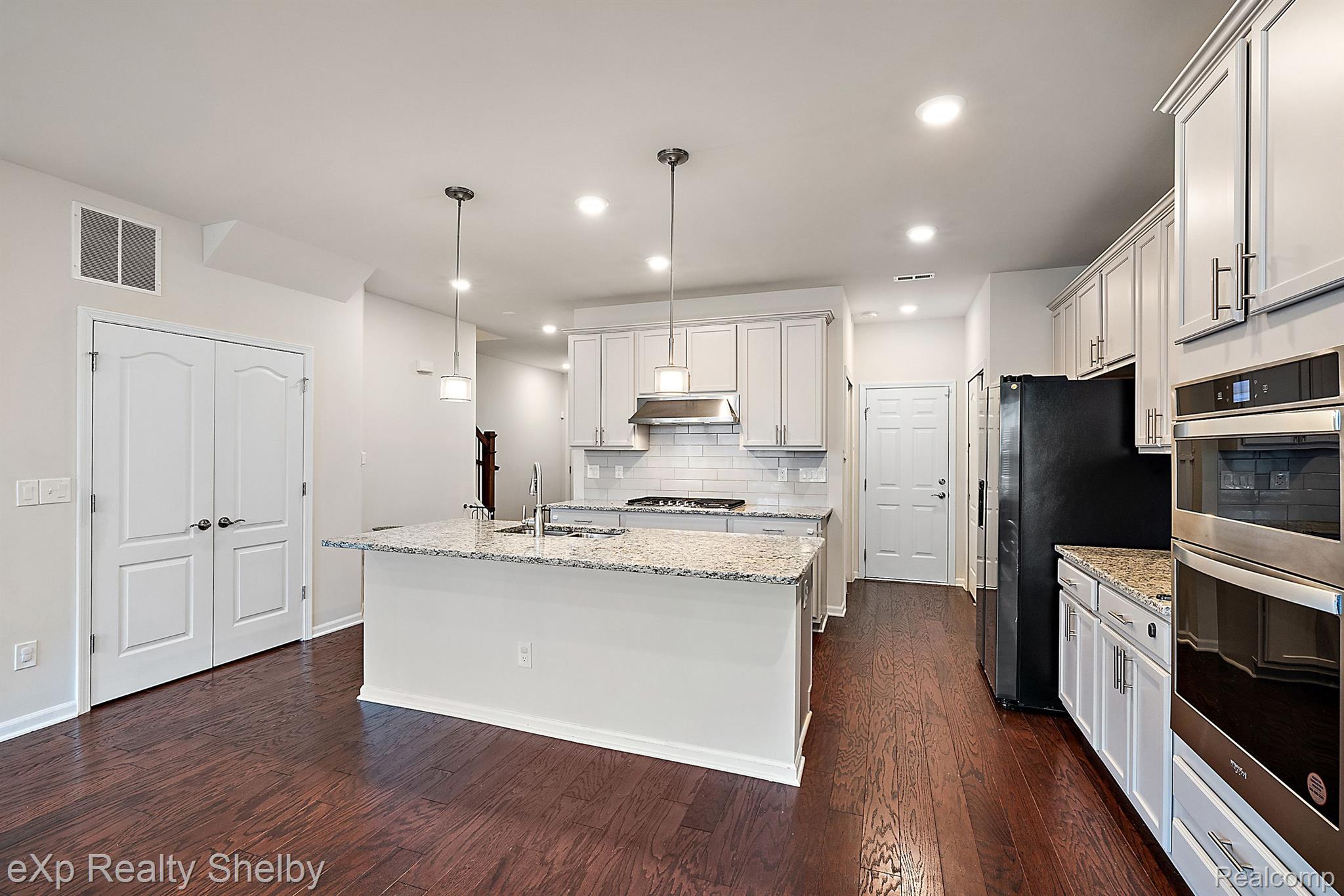 22486 Woodbridge Lane