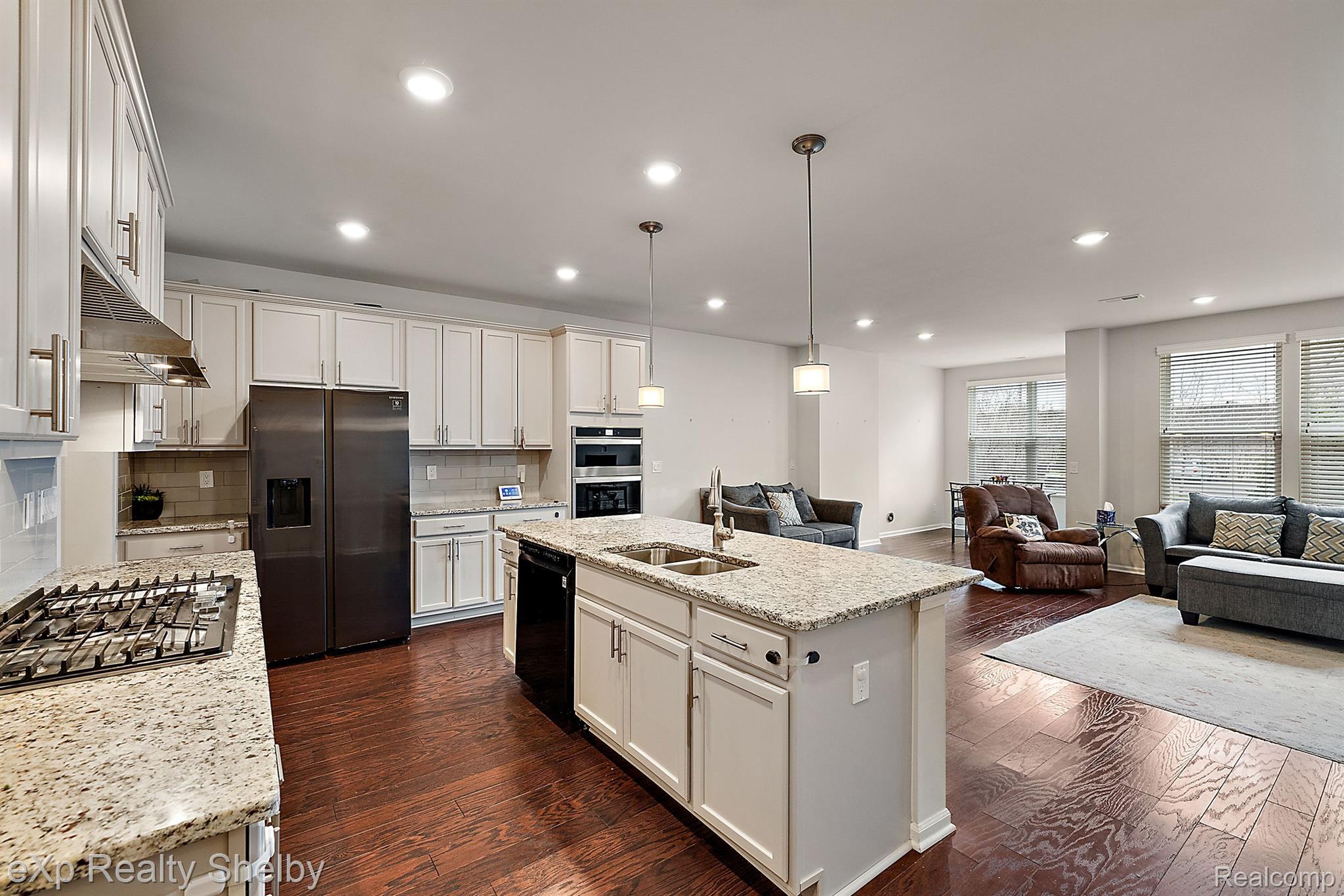 22486 Woodbridge Lane
