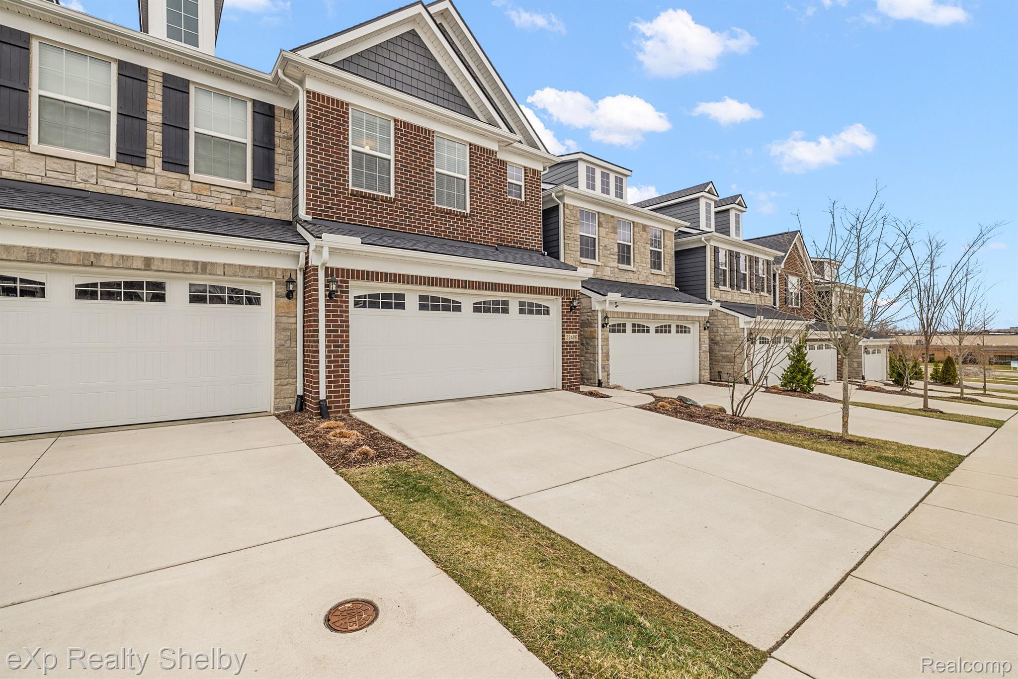 22486 Woodbridge Lane