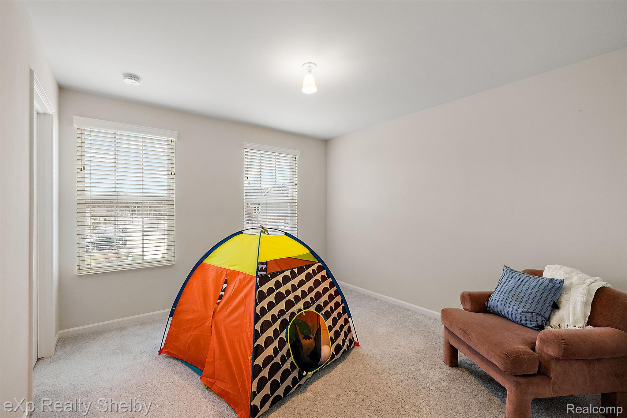 22486 Woodbridge Lane