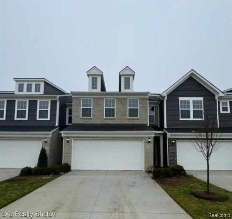 1435 Arcadia Drive #4