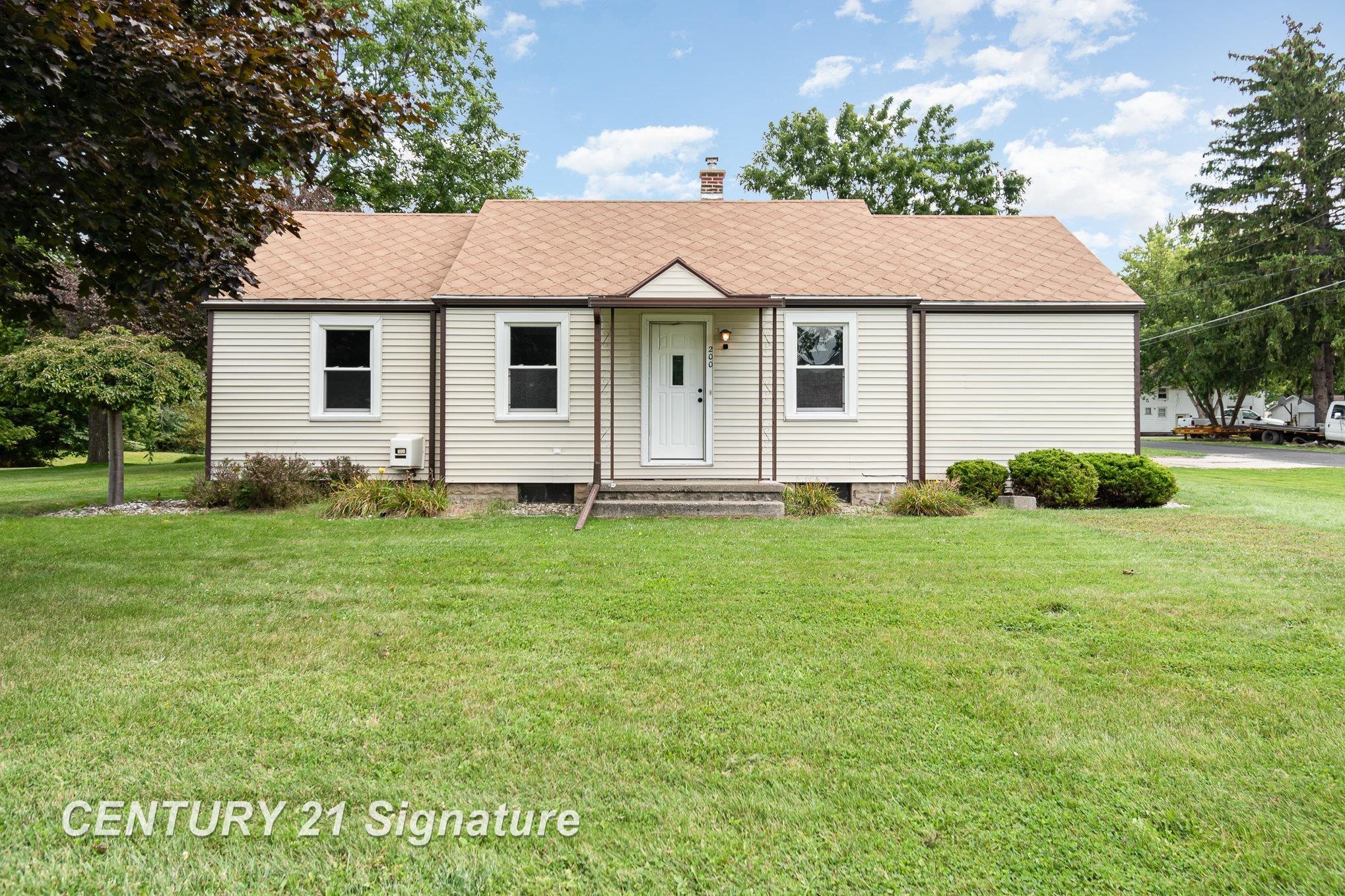 200 N River Road