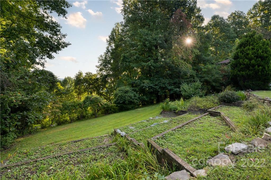 2781 Laurel Park Highway