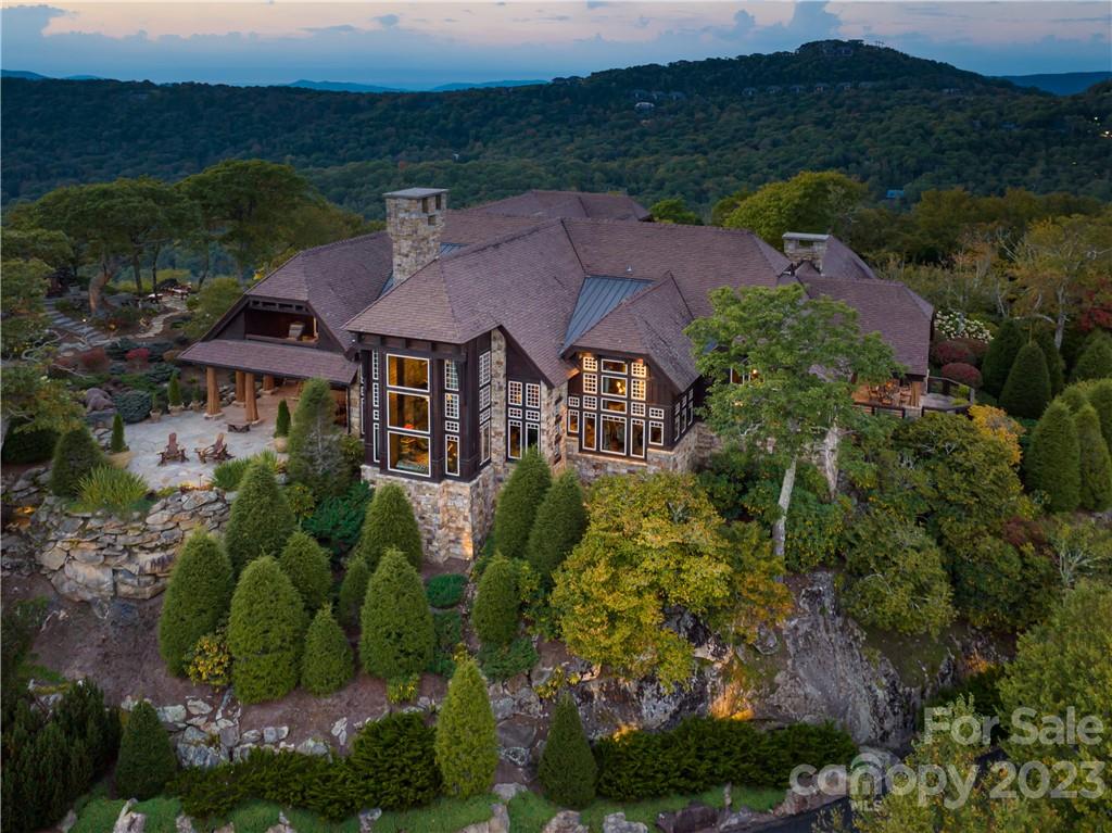 1907 Flattop Cliffs Drive