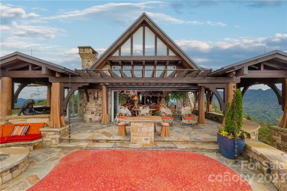 1907 Flattop Cliffs Drive